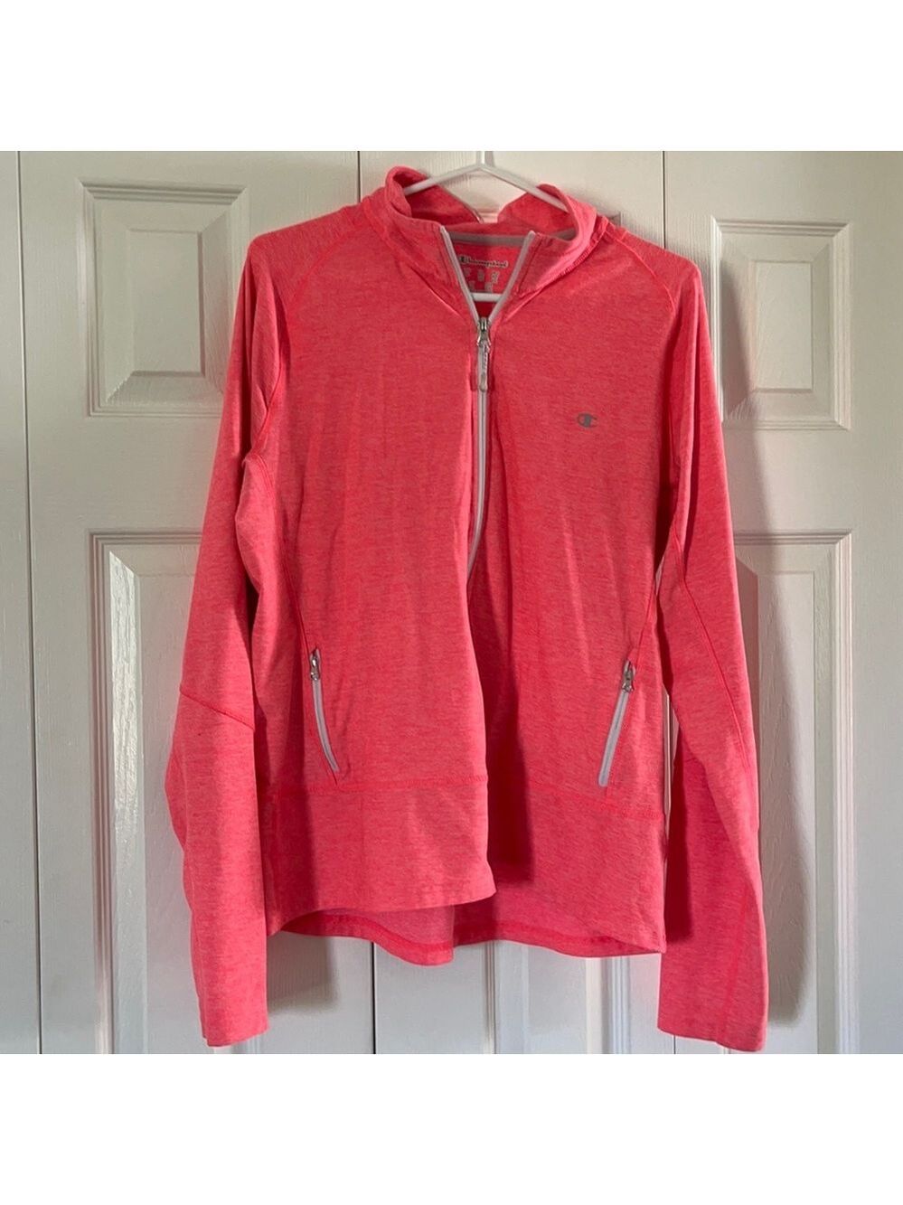 Gorgeous Champion Zip up Size XL🔥🔥🔥